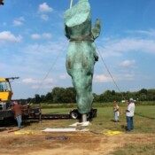 Thackray Crane Parx Casino Statue Install